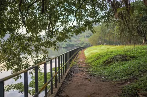 GO Lanka-gallery-Mahiyanganaya-Sorabora Wewa-Reservoir-02